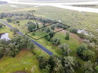 308 Coopers Point Dr NE, Townsend, GA 31331