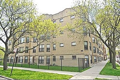1st image of 4821 N Fairfield Ave APT 3
