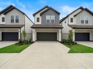 8402 Curry Rd, Houston, TX 77093
