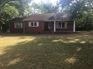 588 S Main St, Lexington, TN 38351