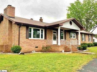 304 Summit Dr, Liberty, SC 29657