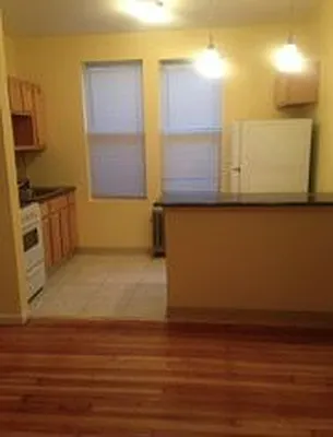 Rented by Signature Spaces NYC Corp | media 16