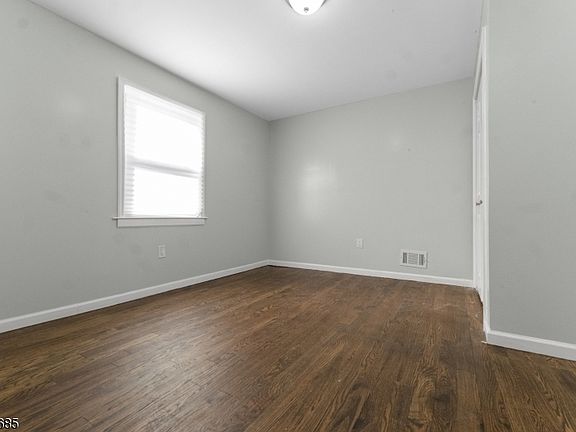 5th image of 504-506 S 18th St