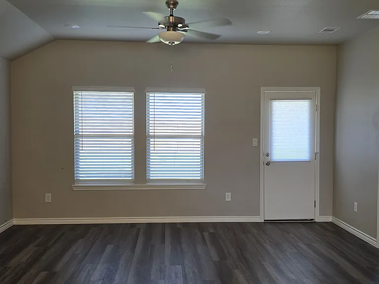 2614 Excelsior Blvd — Photo 17