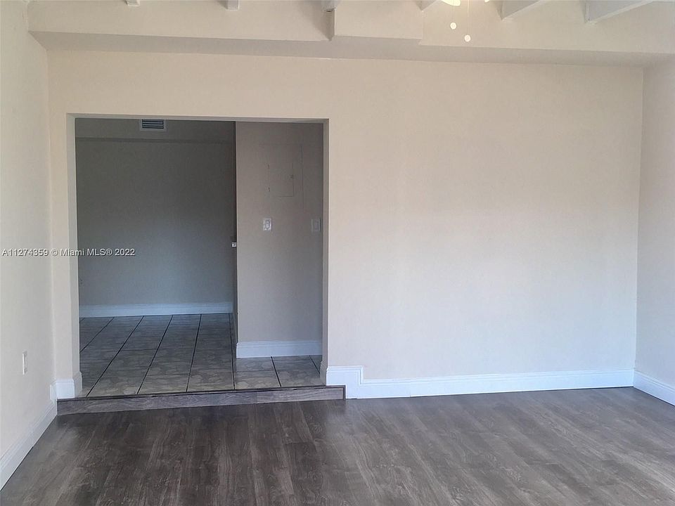 8099 Samari Lakes Dr Hialeah FL Zillow