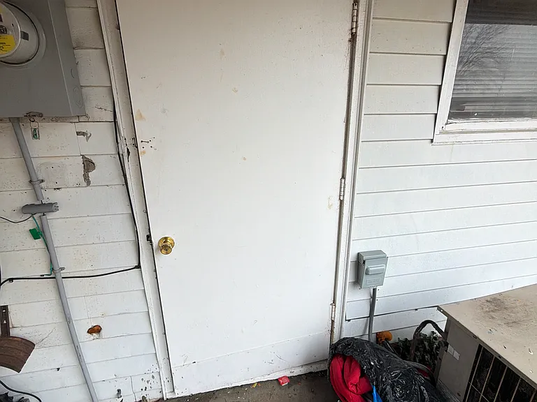 2 E Adams Dr — Photo 23