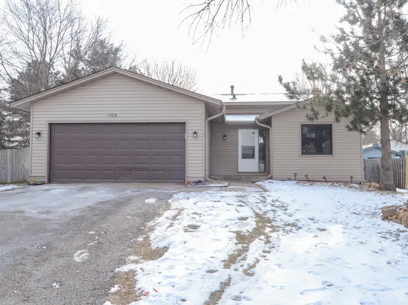 7109 79th Ave N, Brooklyn Park, MN 55445