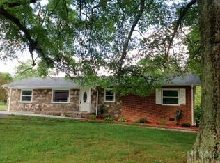 1824 8th Street Dr NE, Hickory, NC 28601