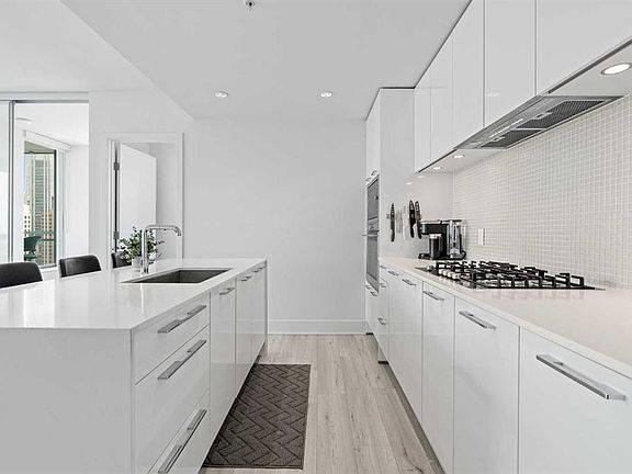 4th image of 901 N 10th Ave SW #2206