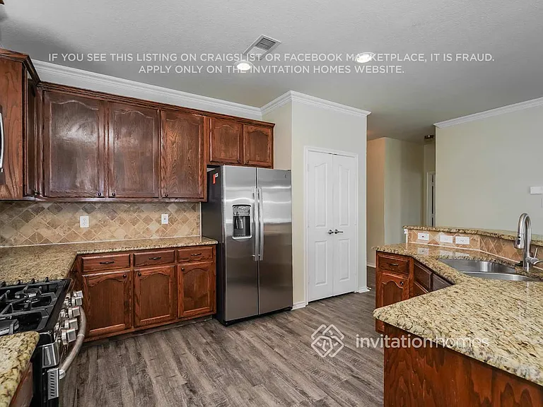 9217 Askew St — Photo 9