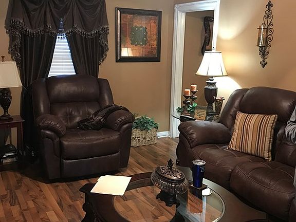 3rd image of 311 S Center Dr