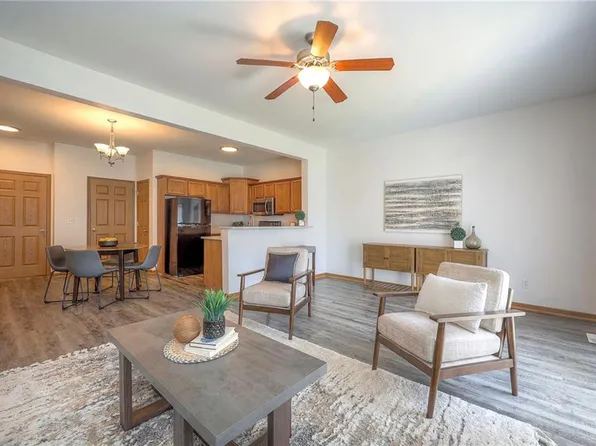 10349 Sloan Ave, Kansas City, KS 66109