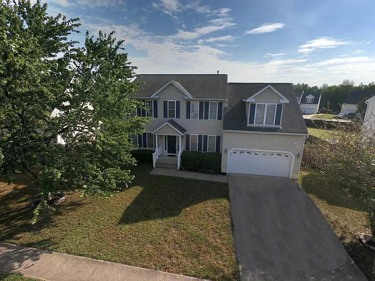 2822 Slingerland Dr — Photo 1