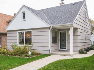 5561 W Brooklyn Pl, Milwaukee, WI 53216