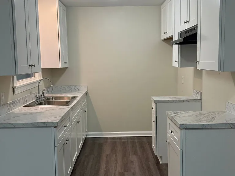 2316 Woodridge Dr — Photo 8