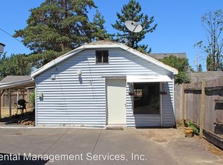 5943 NE Beech St #B, Portland, OR 97213