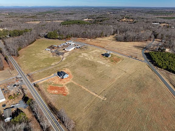 2nd image of 2794 S Constitution Rte