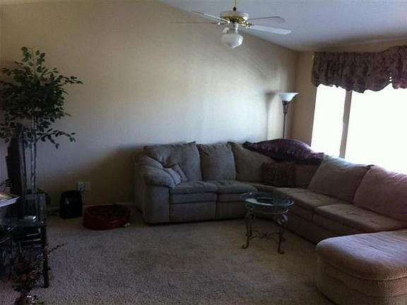 3rd image of 3363 Tea Rose Dr