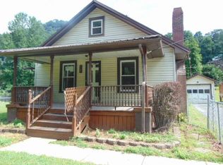 8182 Clear Fork Rd, Dorothy, WV 25060