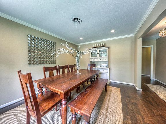5th image of 4406 Arnell Dr
