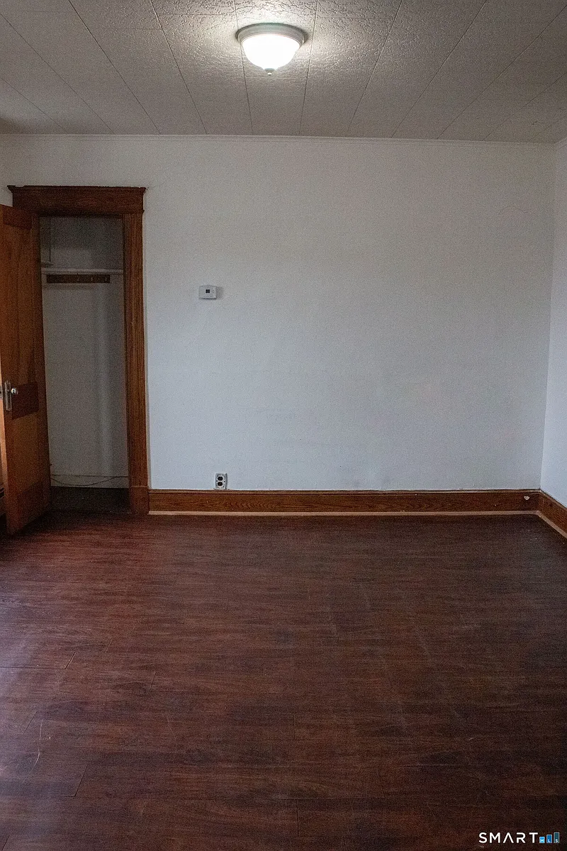Building Photo - 405 Wilson St #3