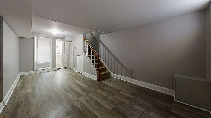 2400 Fleet St — Photo 3