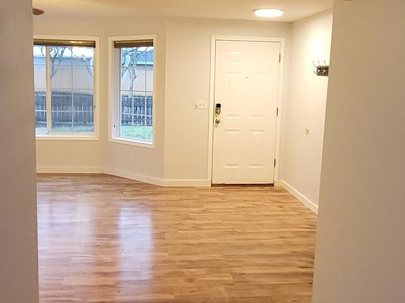 5th image of 7914 NE 104th Ave