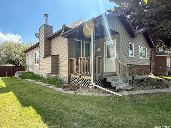 127 6th AVENUE W, Melville, SK S0A 2P0