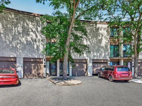 123 McKnight Rd N #J, Saint Paul, MN 55119