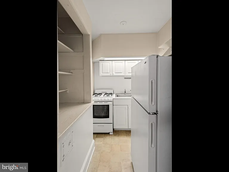 318 N Matlack St #3R — Photo 15