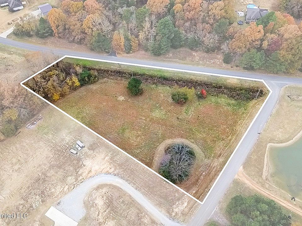 2nd image of 14367 Valley View Cv