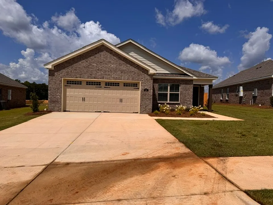 28 Coolidge Dr