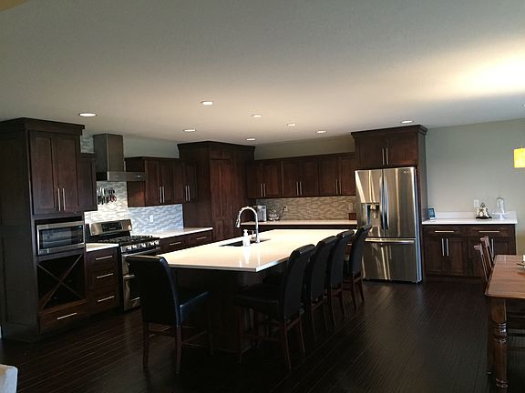 4th image of 181 Casa Dr