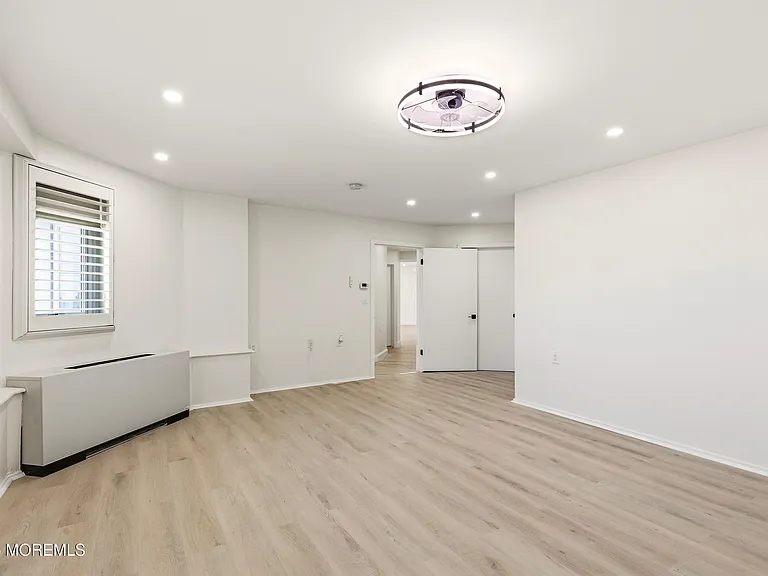 300 Ocean Ave N #C1 — Photo 23