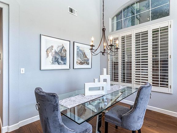 5th image of 503 Esplanade Ln