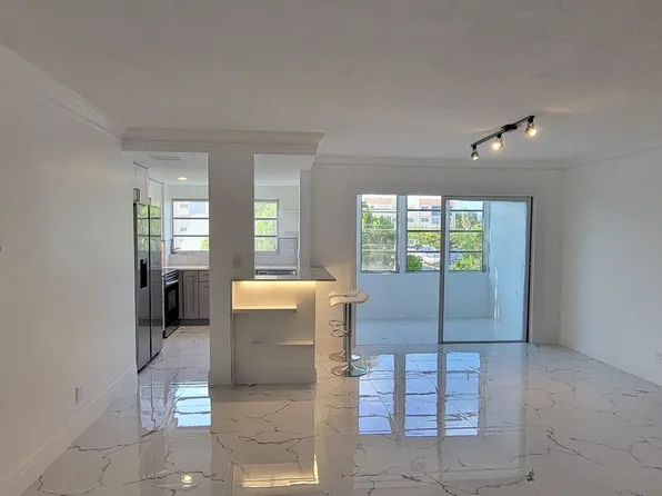 2301 NW 41st Ave APT 209, Lauderhill, FL 33313