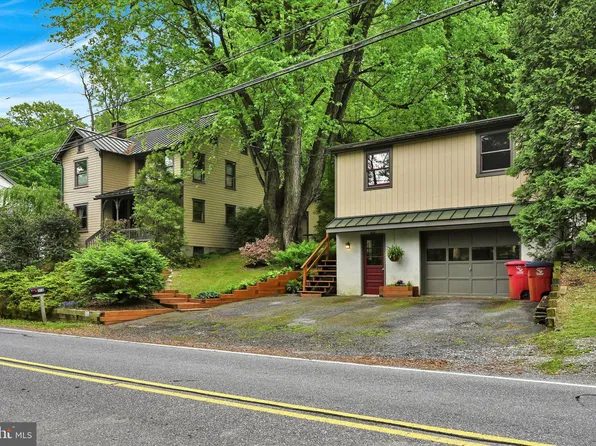 318 N Galen Hall Rd, Wernersville, PA 19565