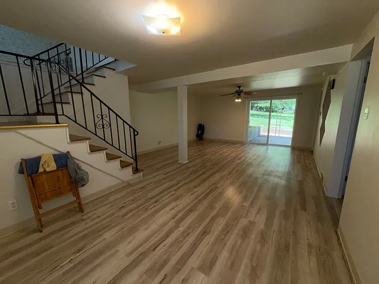 153 Willis Ave — Photo 15