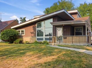 2814 S Cleveland Park DRIVE, West Allis, WI 53219