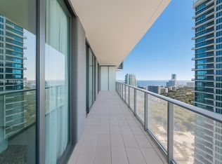 Dua Miami, Miami, FL 33128