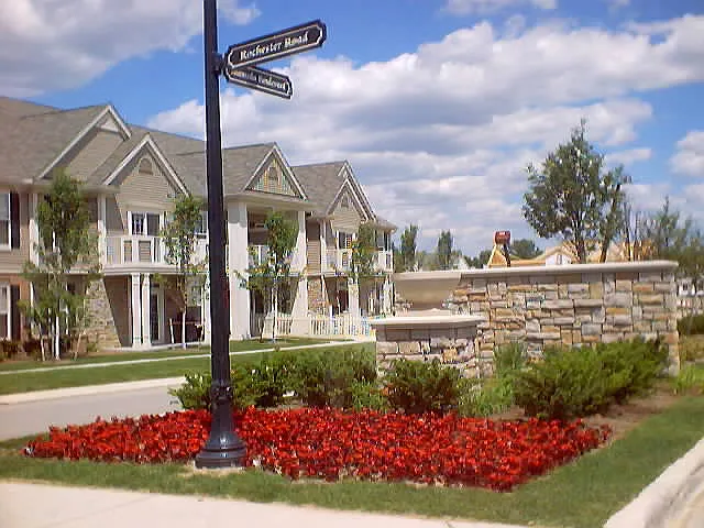 2 bed, 1326 sqft, $2,100 — Photo 1