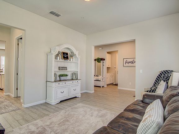 4th image of 5706 Desert Mallow St