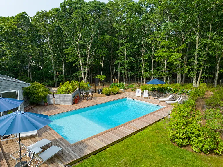 10 Crows Nest Cir — Photo 28