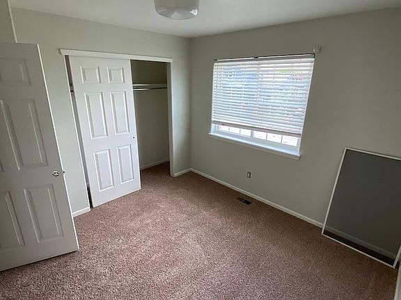 upstairs bedroom #1