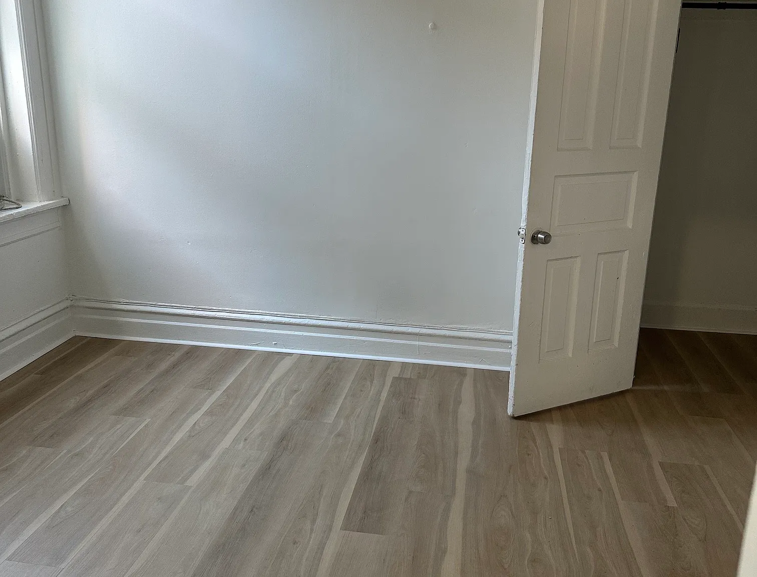 2 bed, $1,000 — Photo 1