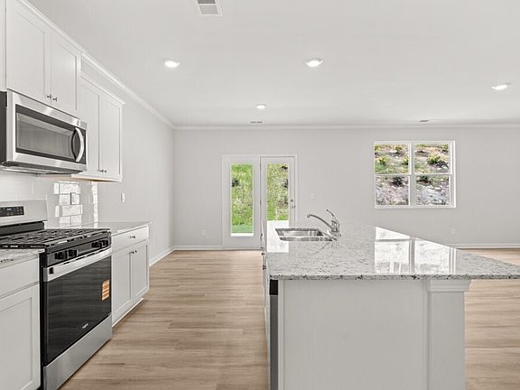 7th image of this home
