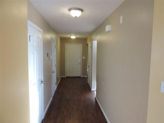 4th image of 3337 Shepperton Blvd