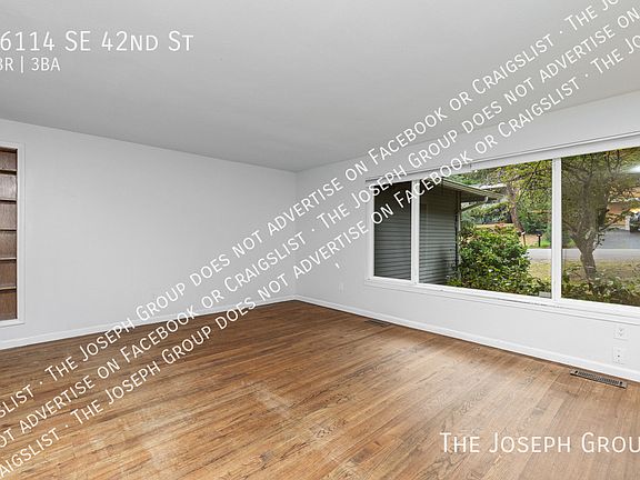3rd image of 16114 SE 42nd St