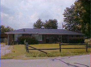 2609 Tile Factory Rd, Mount Vernon, IN 47620