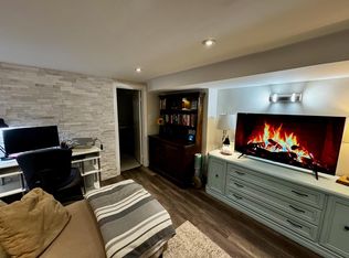 86 Septonne Ave #2, Newmarket, ON L3Y2W3